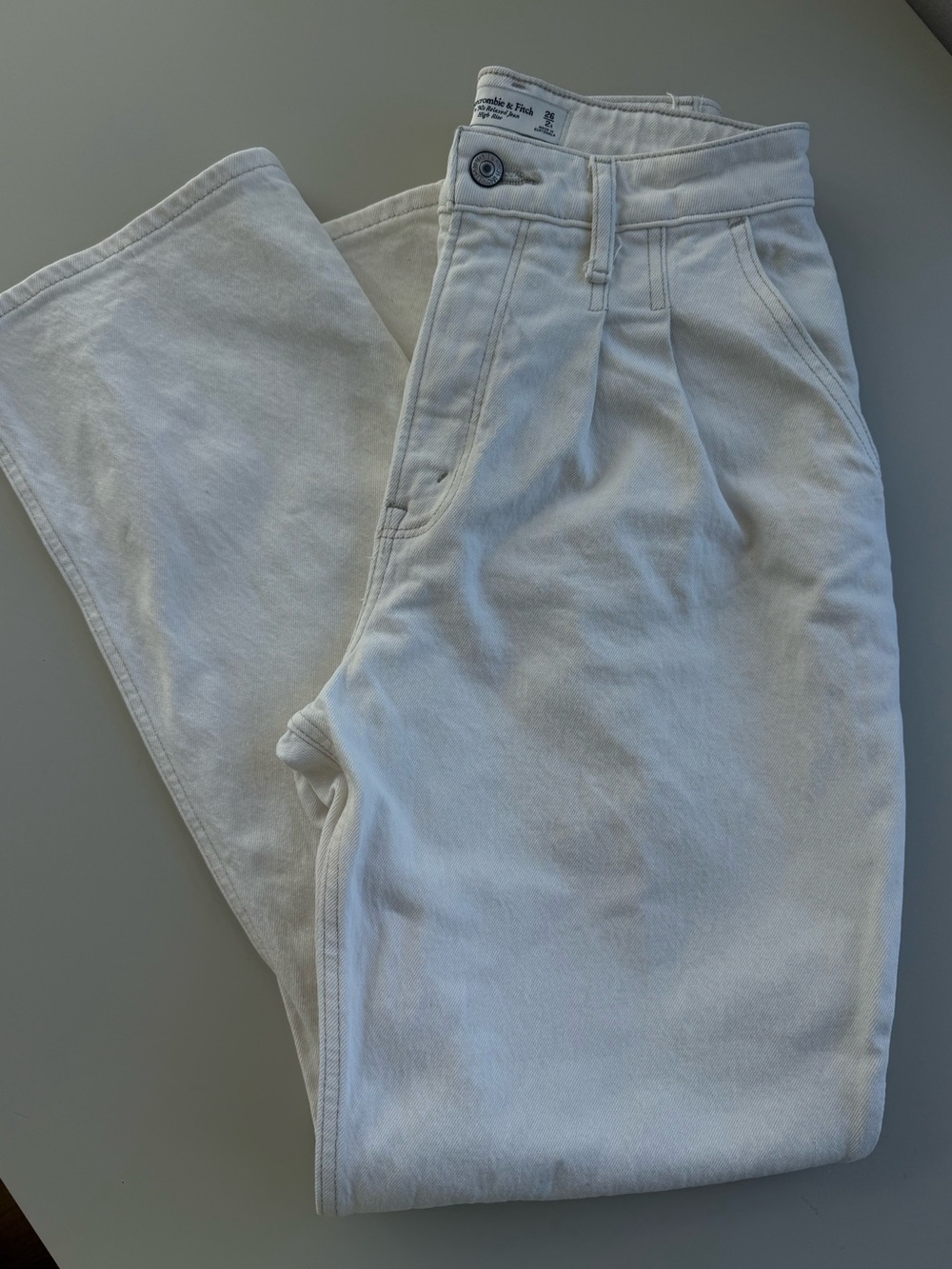 Abercrombie Curve Love 90s Relaxed Pleated Jeans 26 - Picture 4 of 10